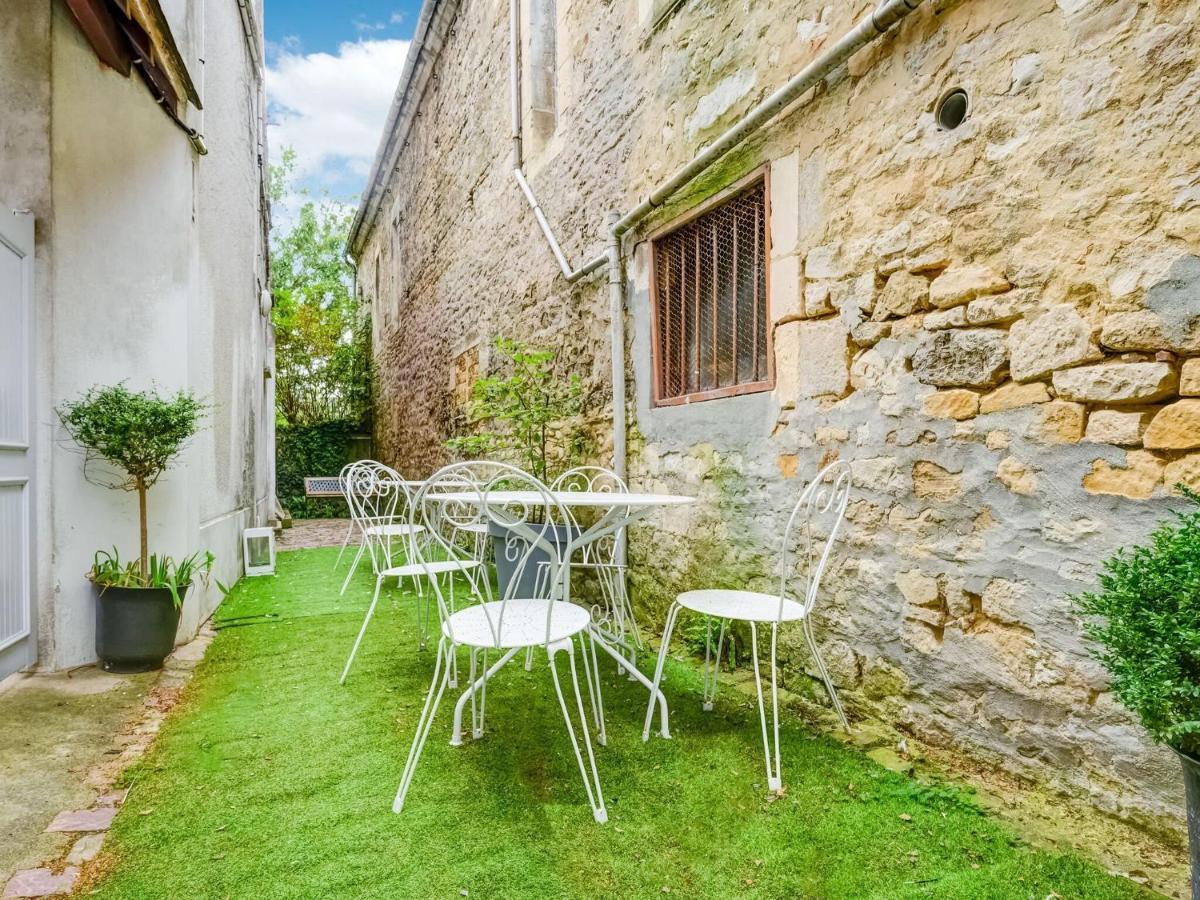 Cosy Apartment In Isigny-Sur-Mer With A Terrace Exterior foto