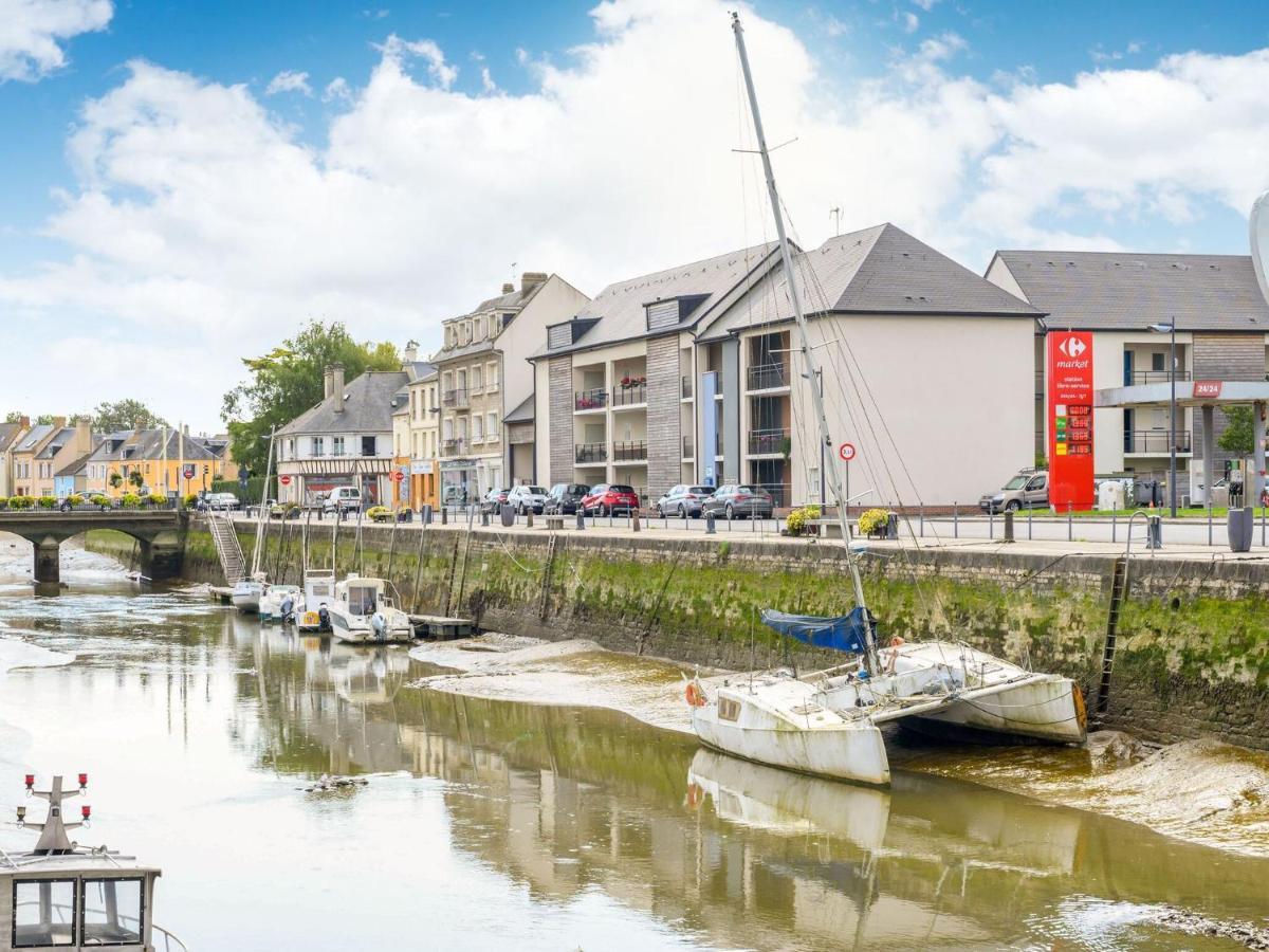 Cosy Apartment In Isigny-Sur-Mer With A Terrace Exterior foto